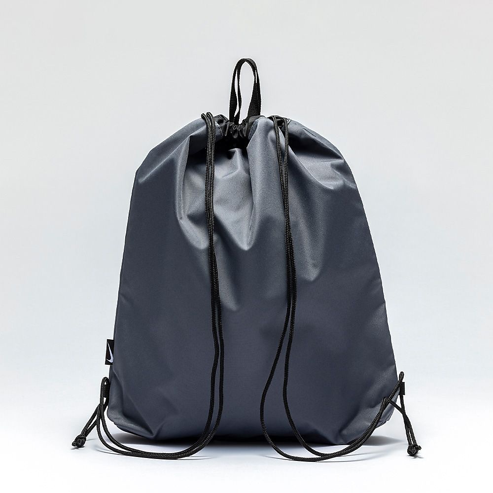 ナイキ SS25 ベーシックドローストリングプールバッグ