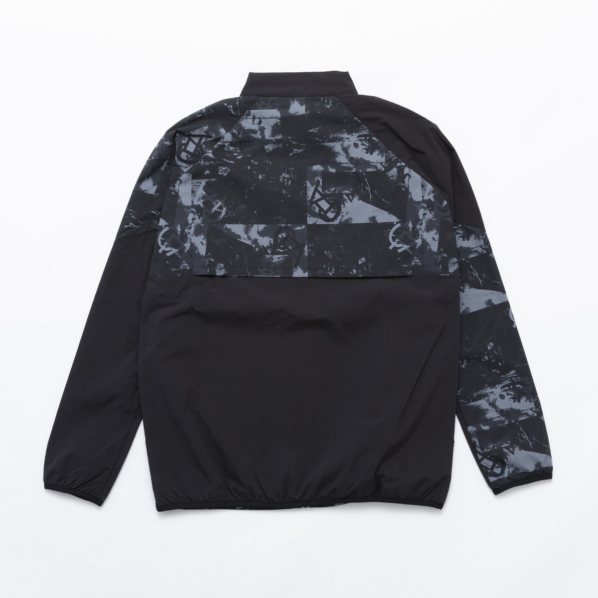 FCA 裏地付きストレッチウィンドジャケット