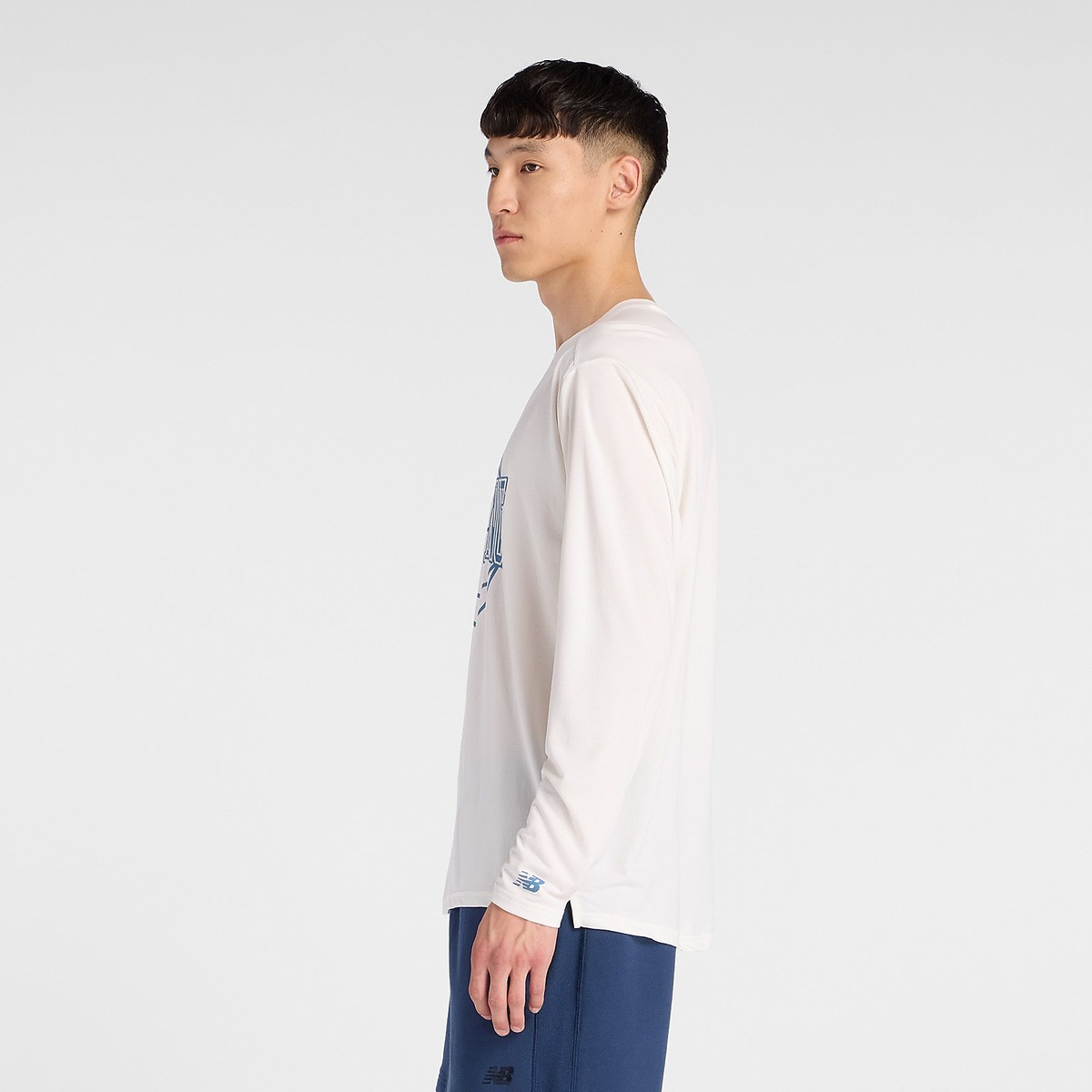 グラフィックトレーニングロングスリーブシャツ