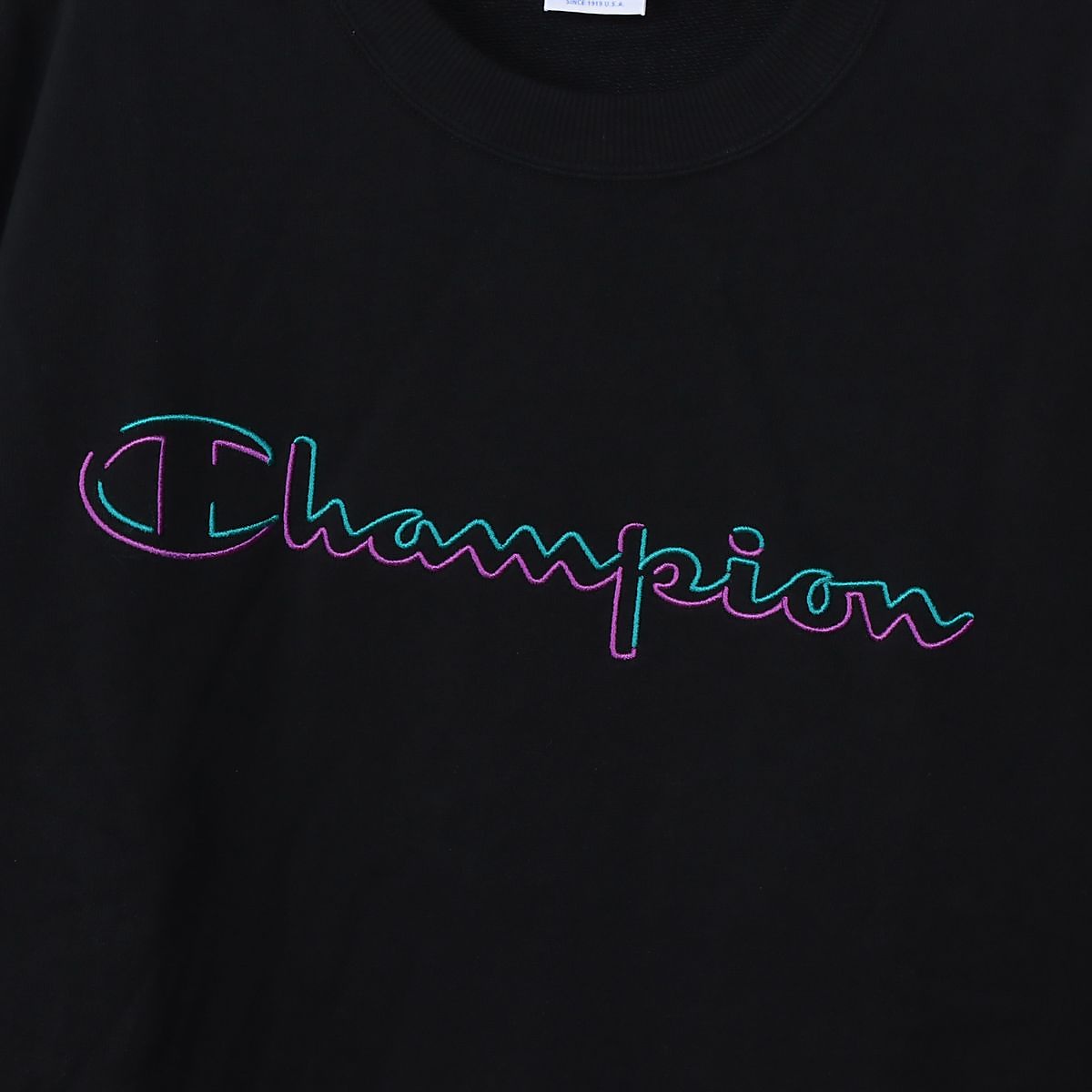 CREW NECK SWEATSHIRT