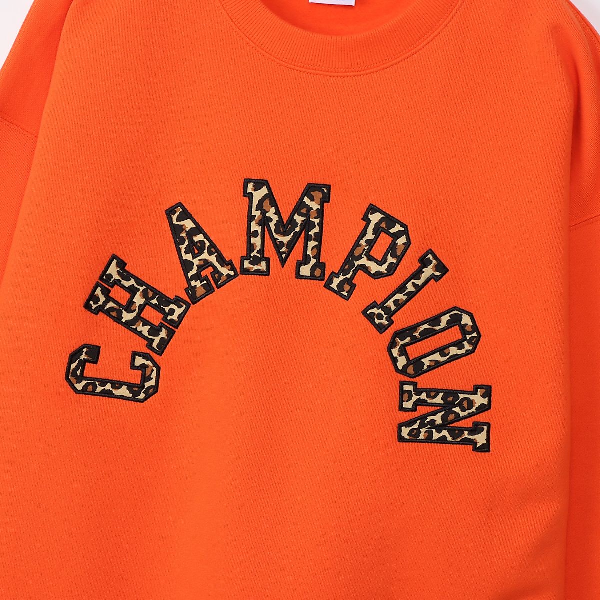 CREW NECK SWEATSHIRT
