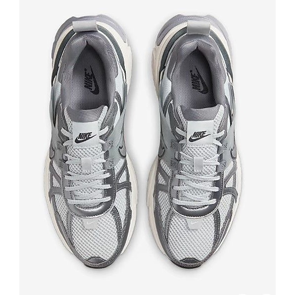 ナイキ ウィメンズ V2K ラン