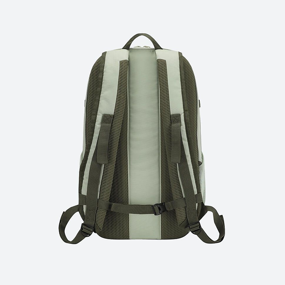 ハイキングバックパック20LGRN