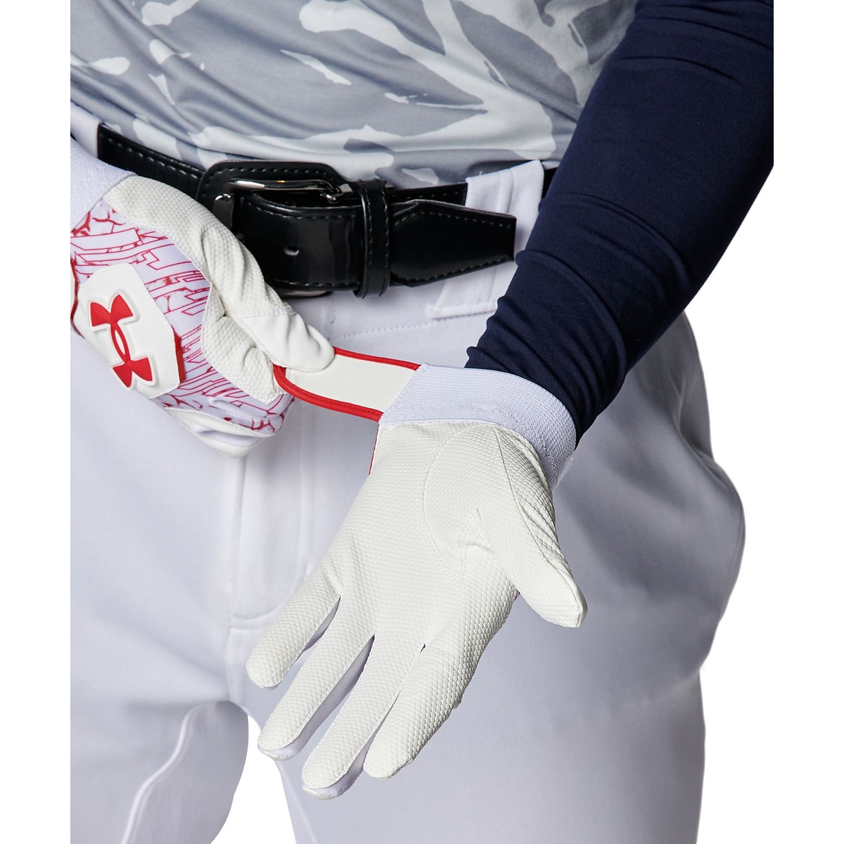 UA CLEAN UP BATTING GLOVES