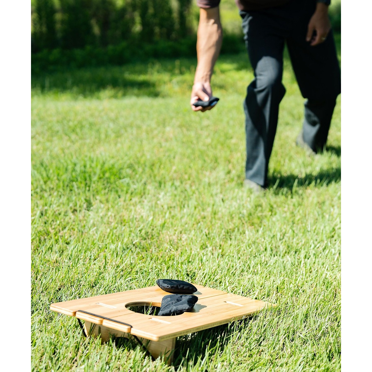 コーンホールテーブル