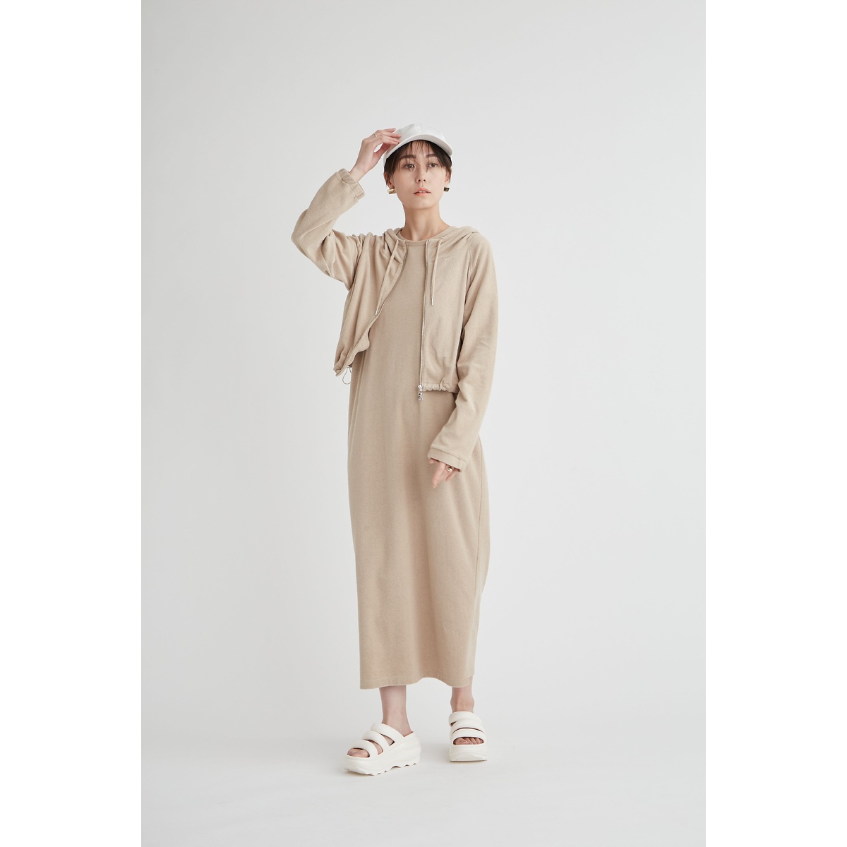 PlaXクロップド丈パイルパーカー