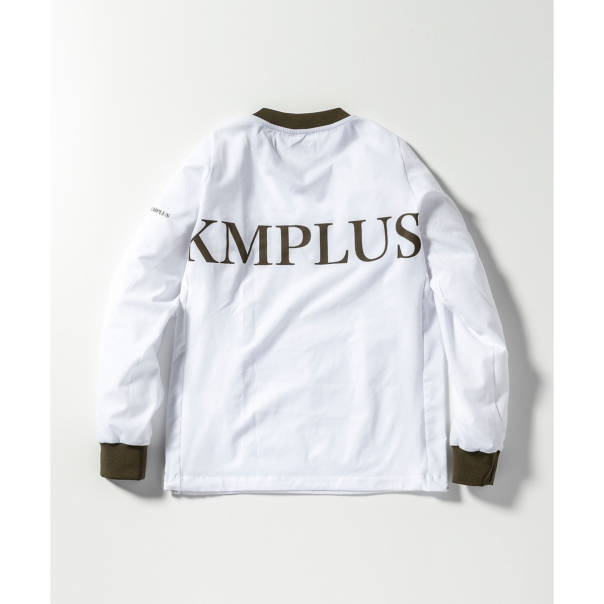 VENTILATED V-NECK LONG SLEEVES