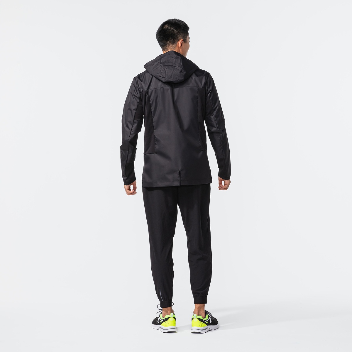 防水ウインドブレーカー BREATH