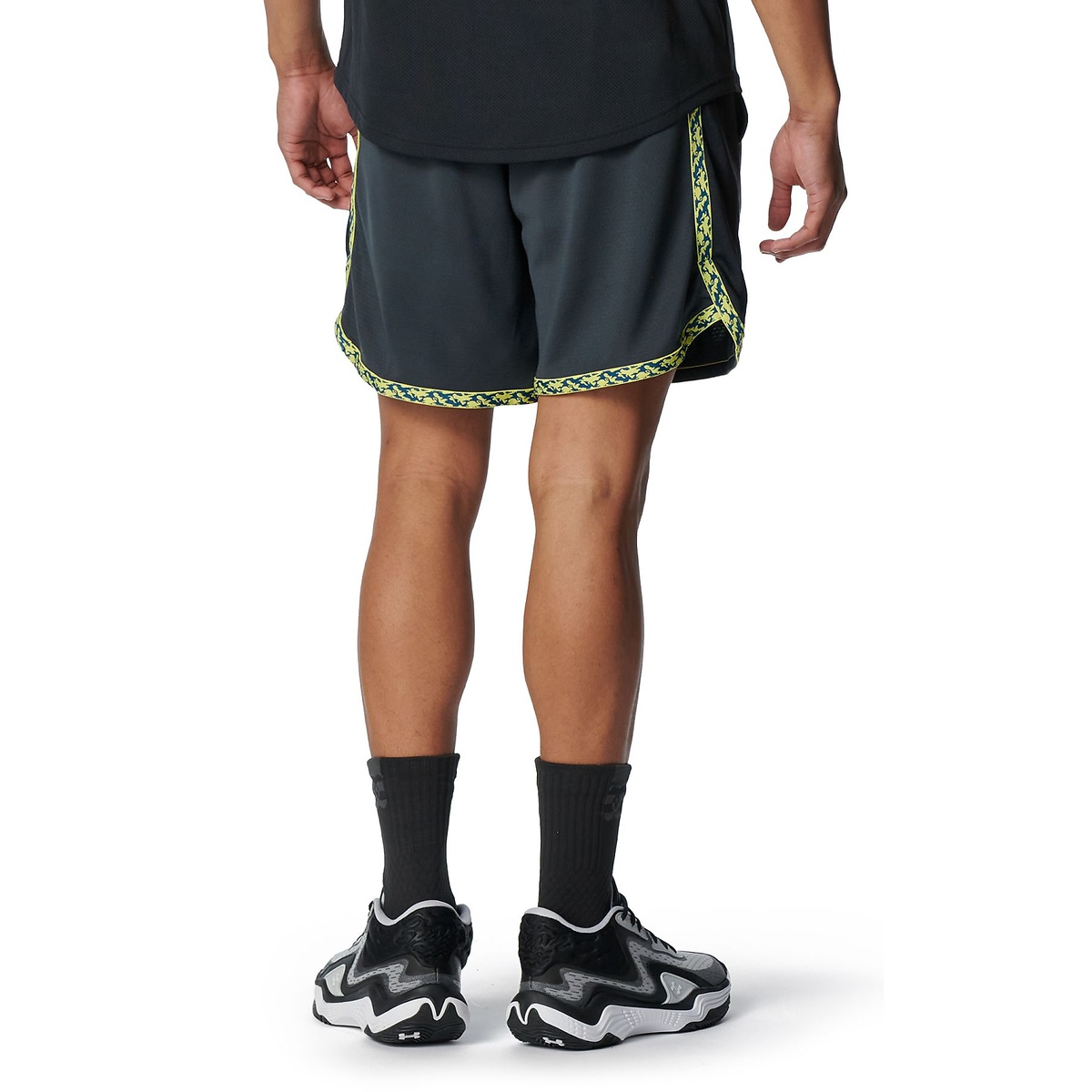 UA DREAMERS MESH SHORTS