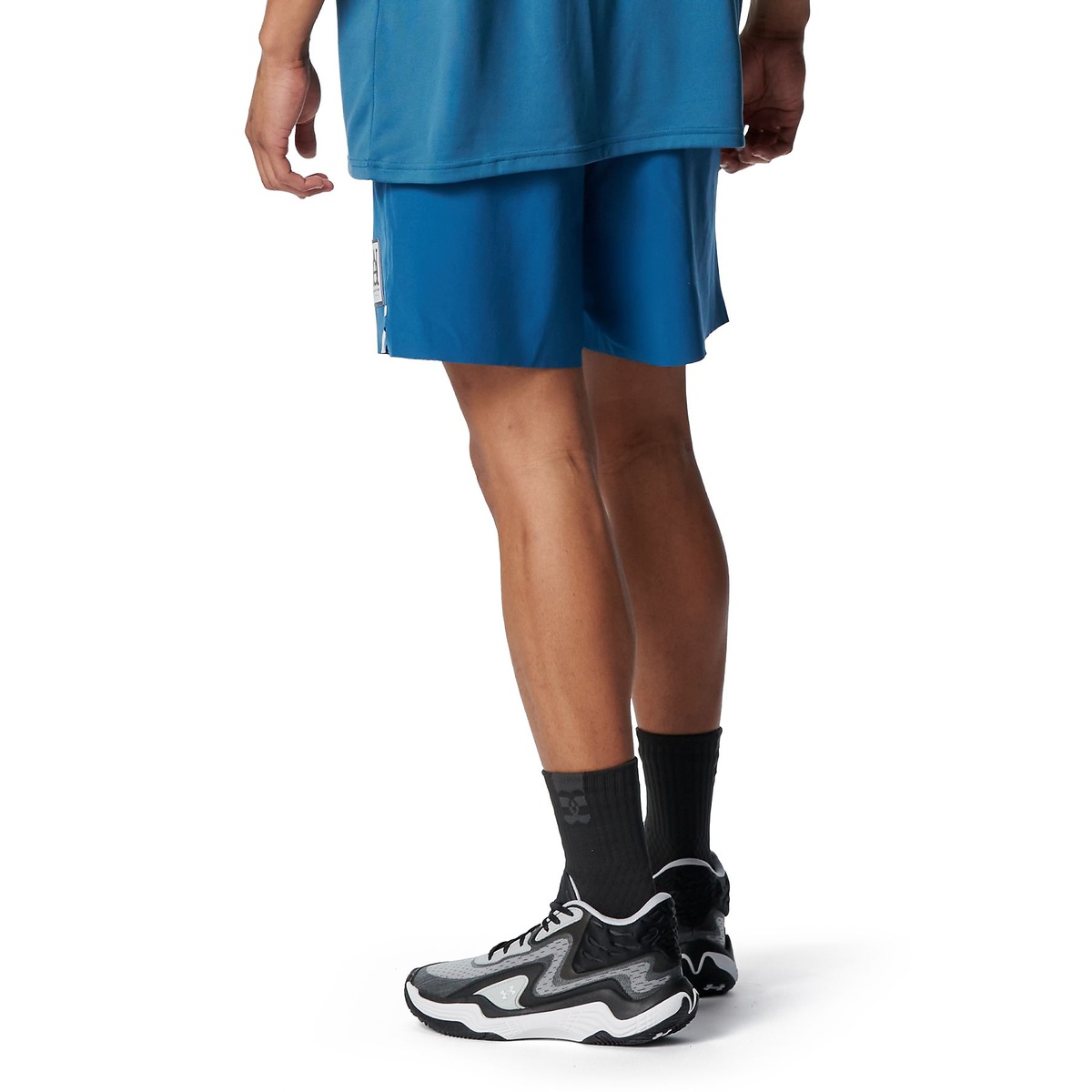 UA STREET QUEST SHORTS