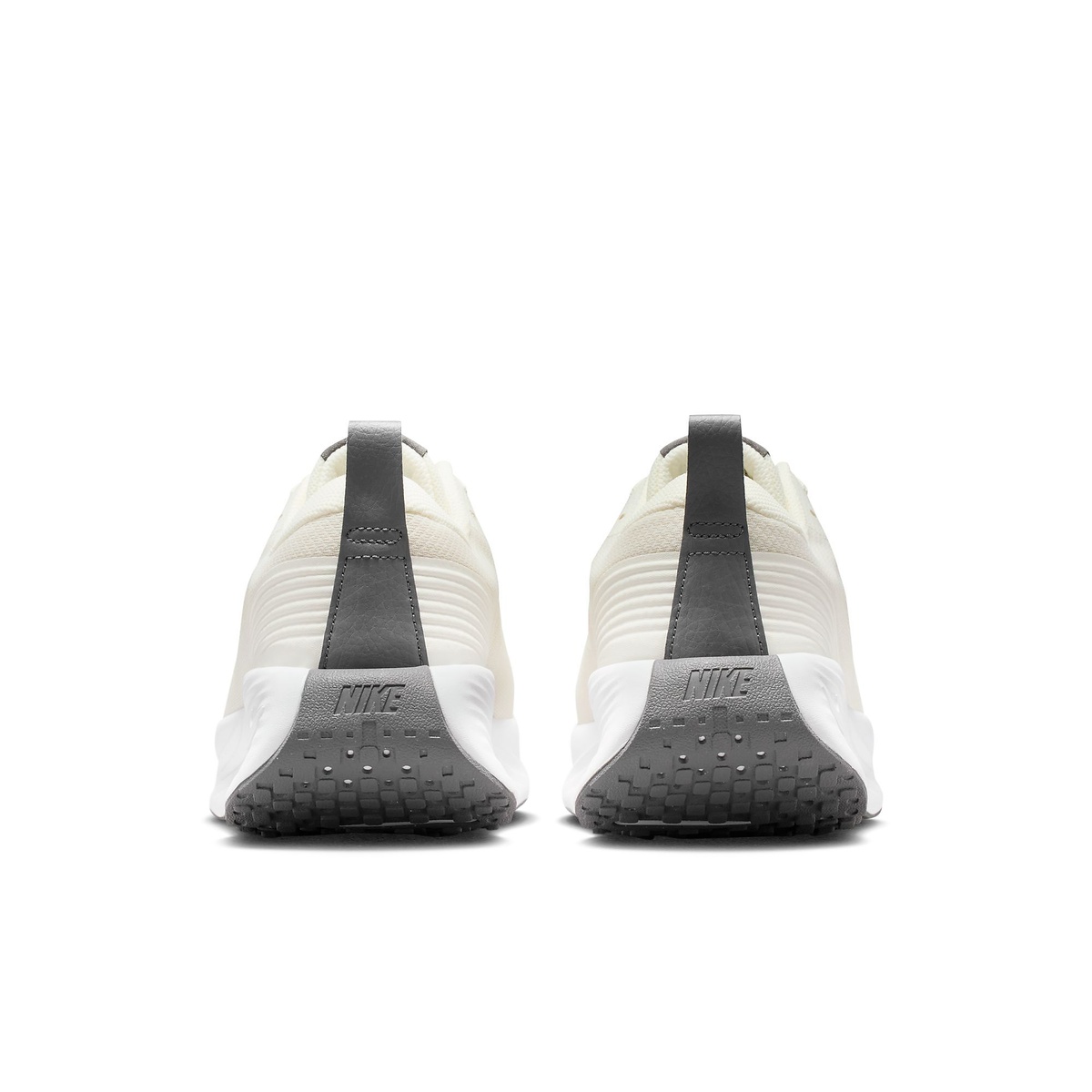 ナイキ ウィメンズ プロミナ