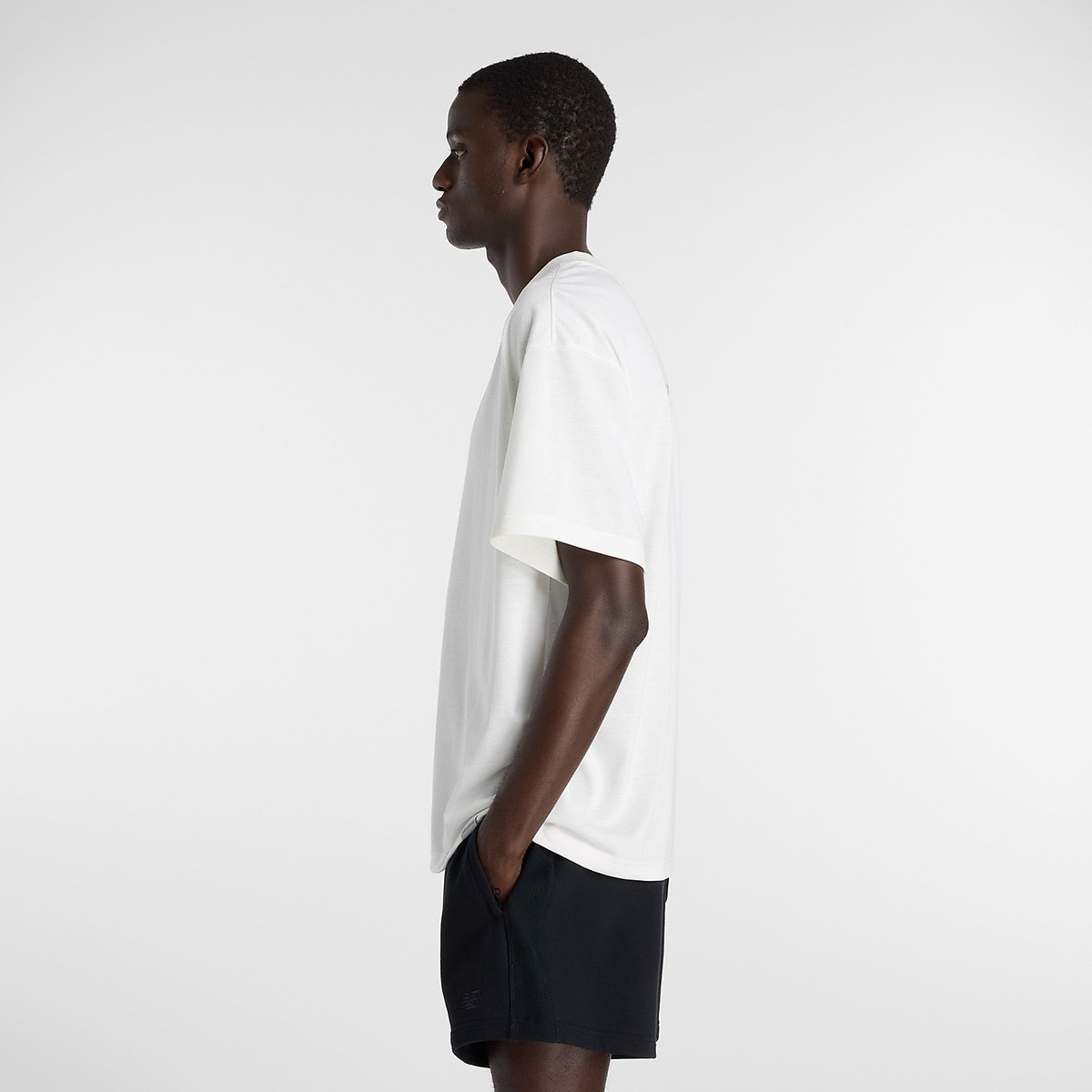 グラフィックTシャツ