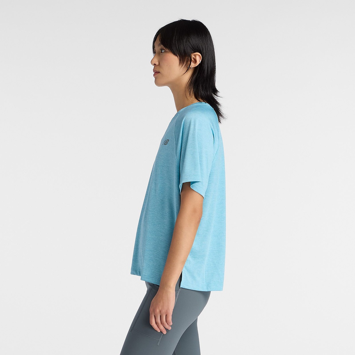 スポーツパフォーマンスTシャツ