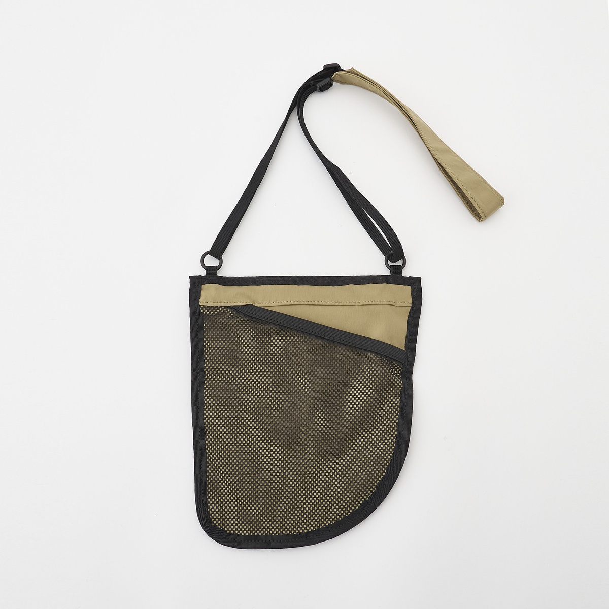 ナイロン ポケット サコッシュ(NYLON POCKET SACOCHE)