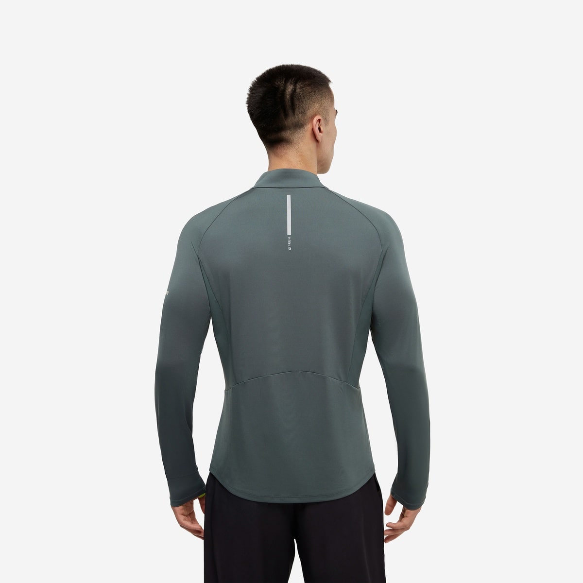 長袖Tシャツ