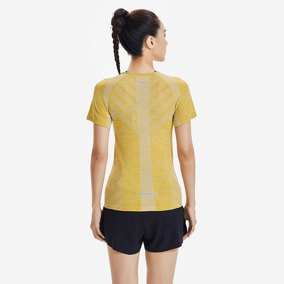 KIPRUNレディースTシャツRUN500シームレス COMFORT SLIM YEL
