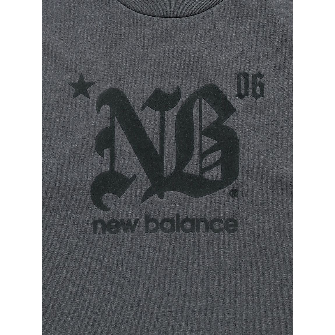 グラフィックロングスリーブTシャツ