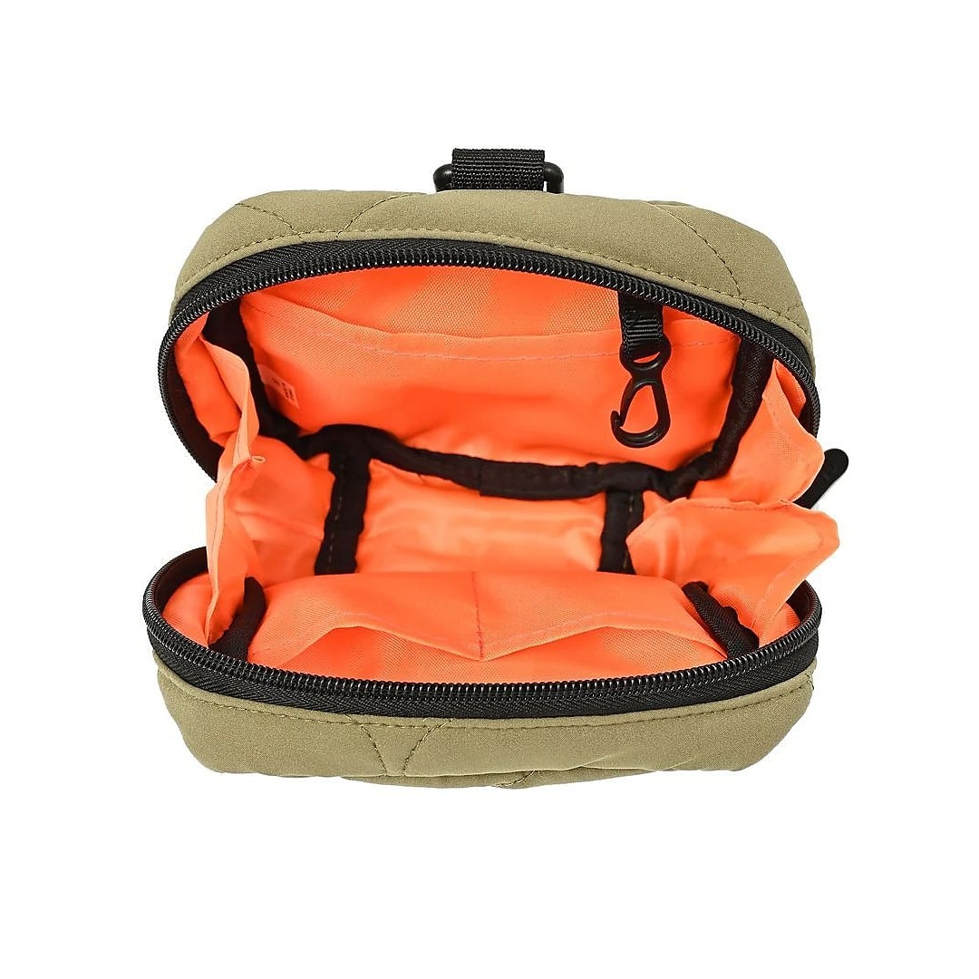 [KiU PADDED SQUARE POUCH]テラコッタ
