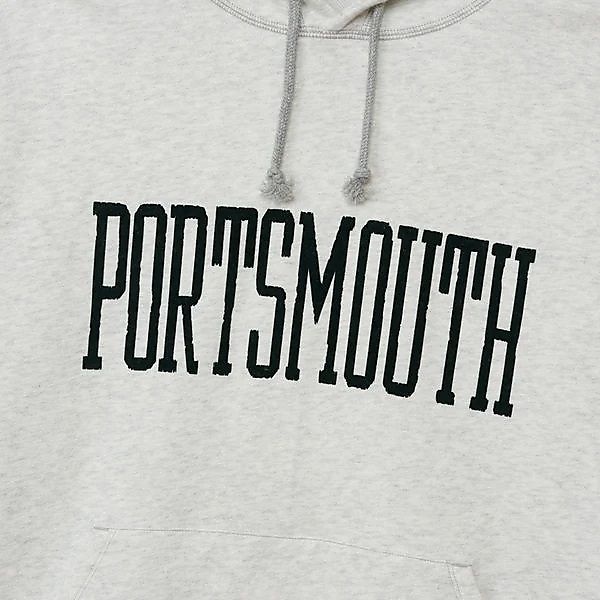 HOODED SWEATSHIRT