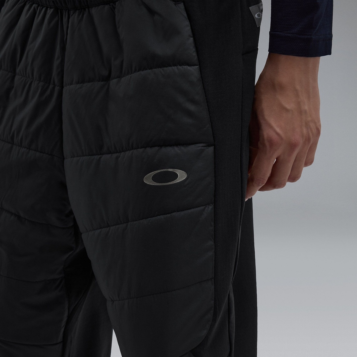 STRIKING HYBRID WARM PANTS