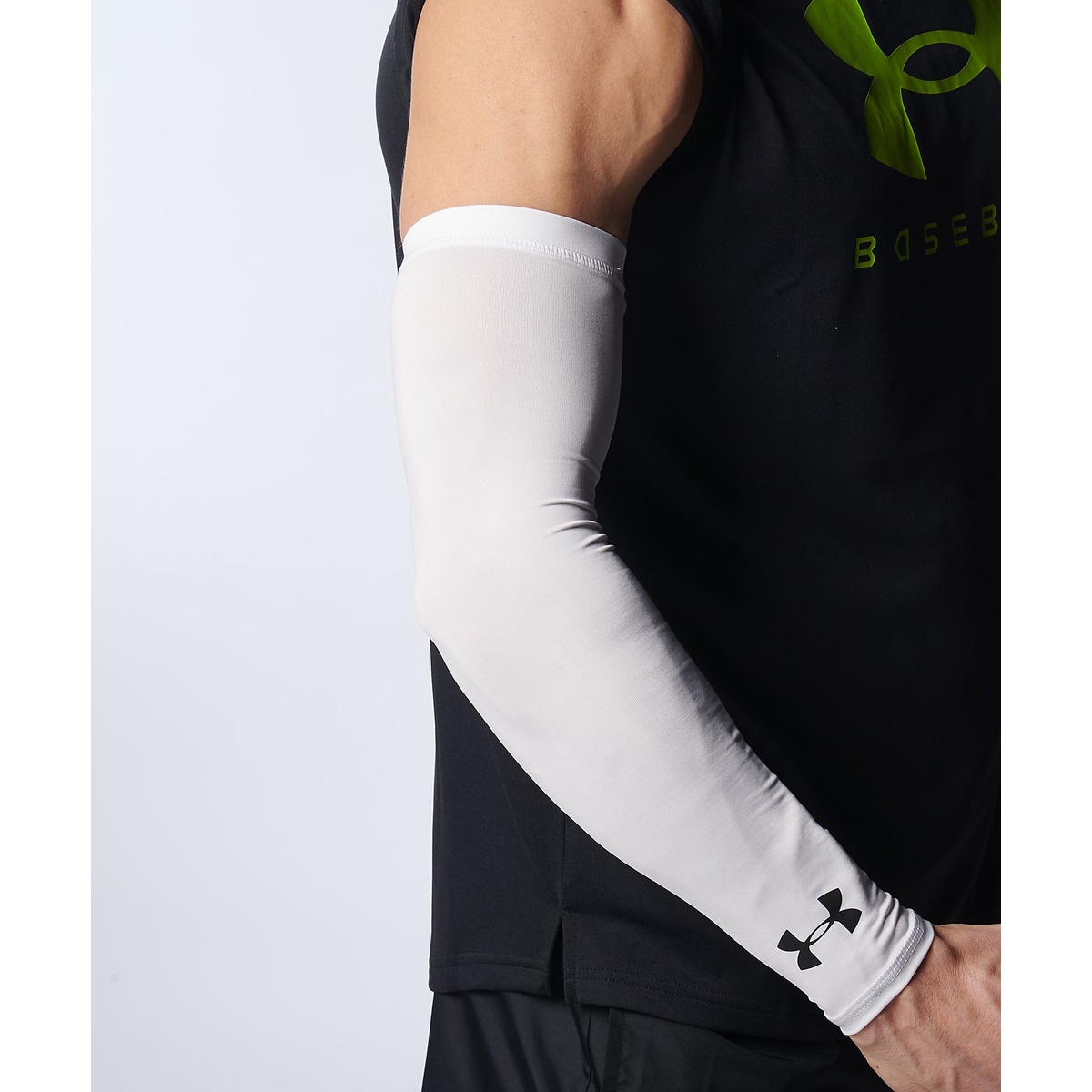 UA HEATGEAR ARM SLEEVES