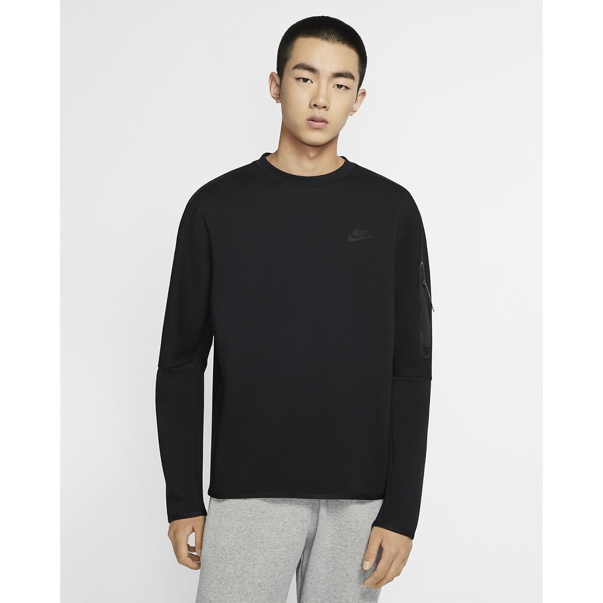 ナイキ テックフリース クルー