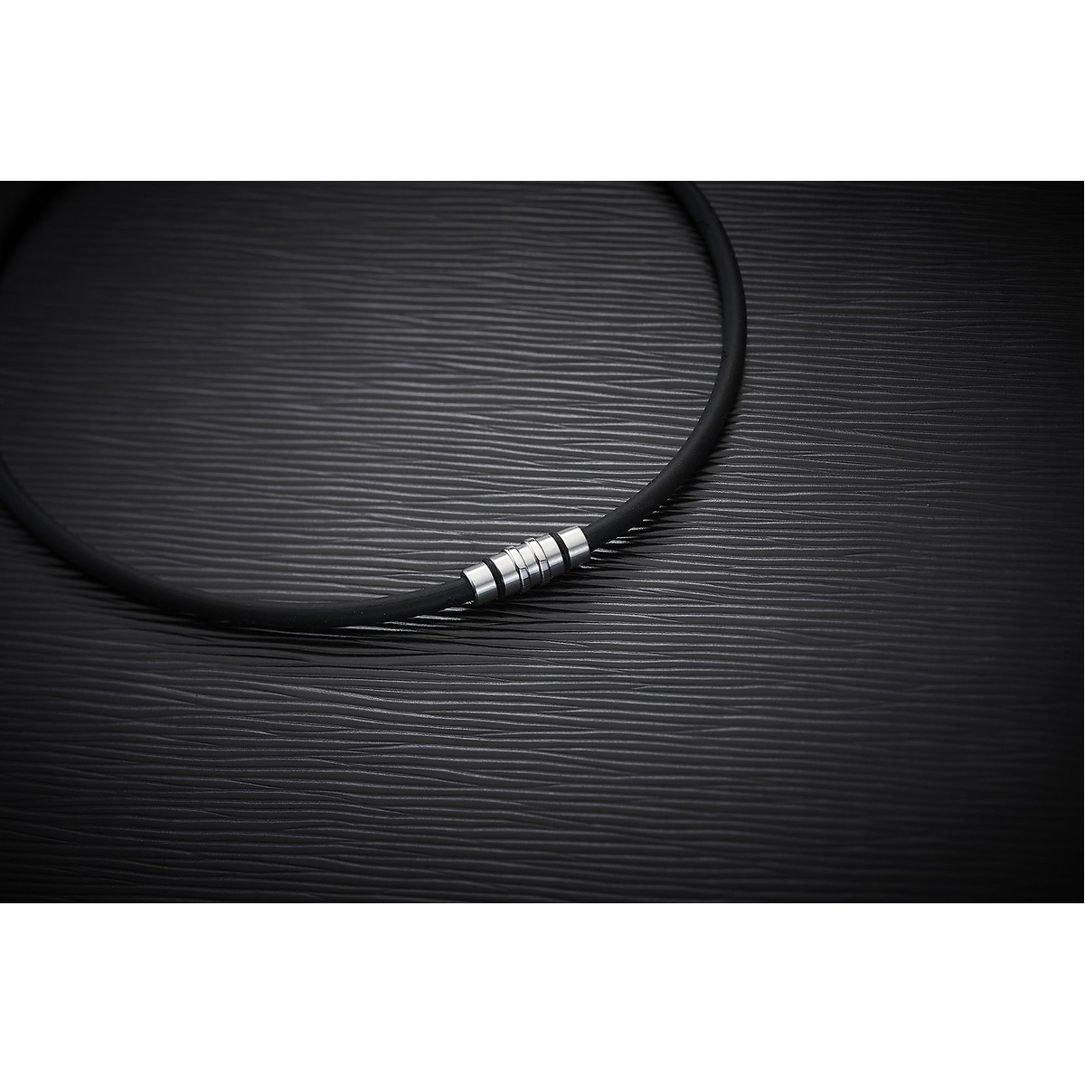 ネックレス　クレスト