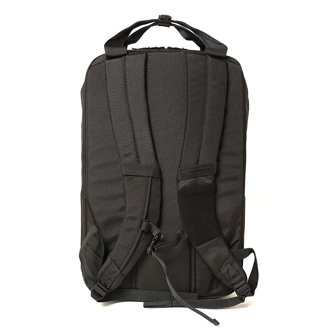 バックパック 17L