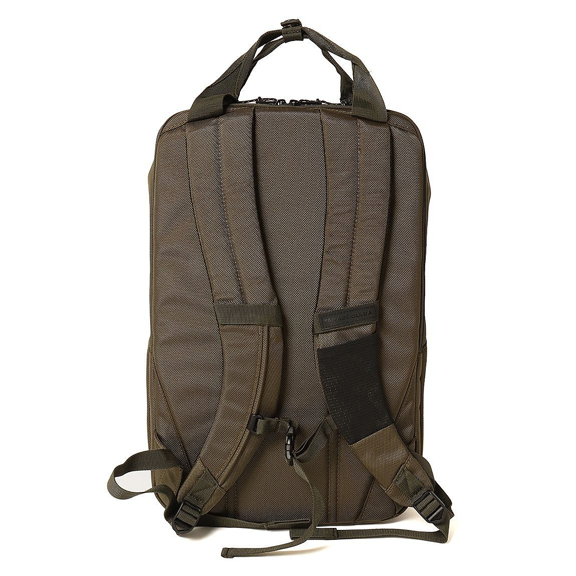 バックパック １７L