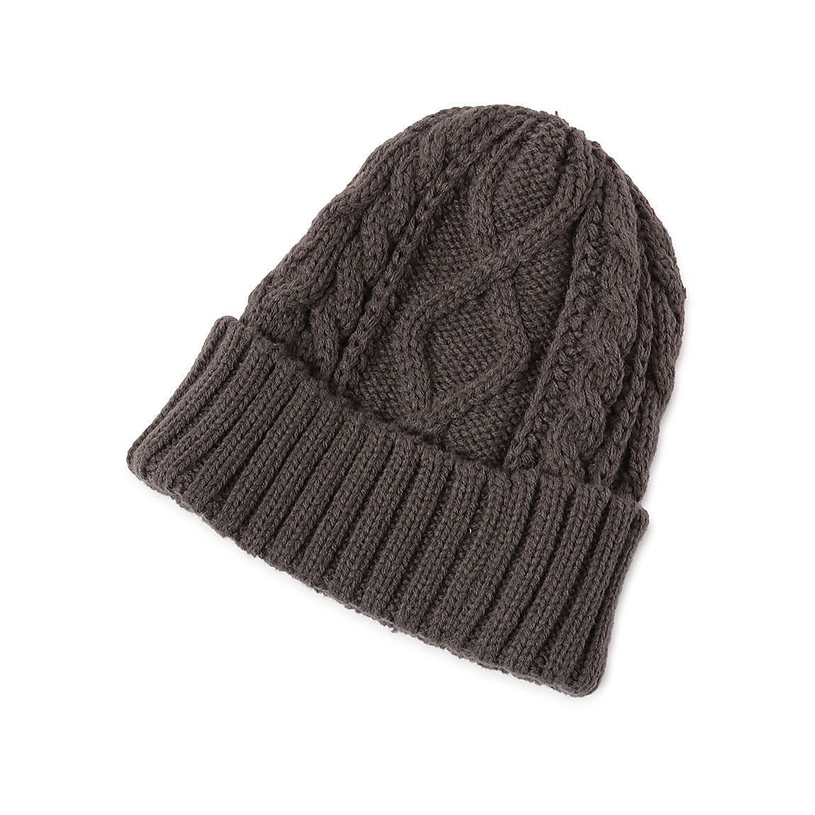 アラン編みニット