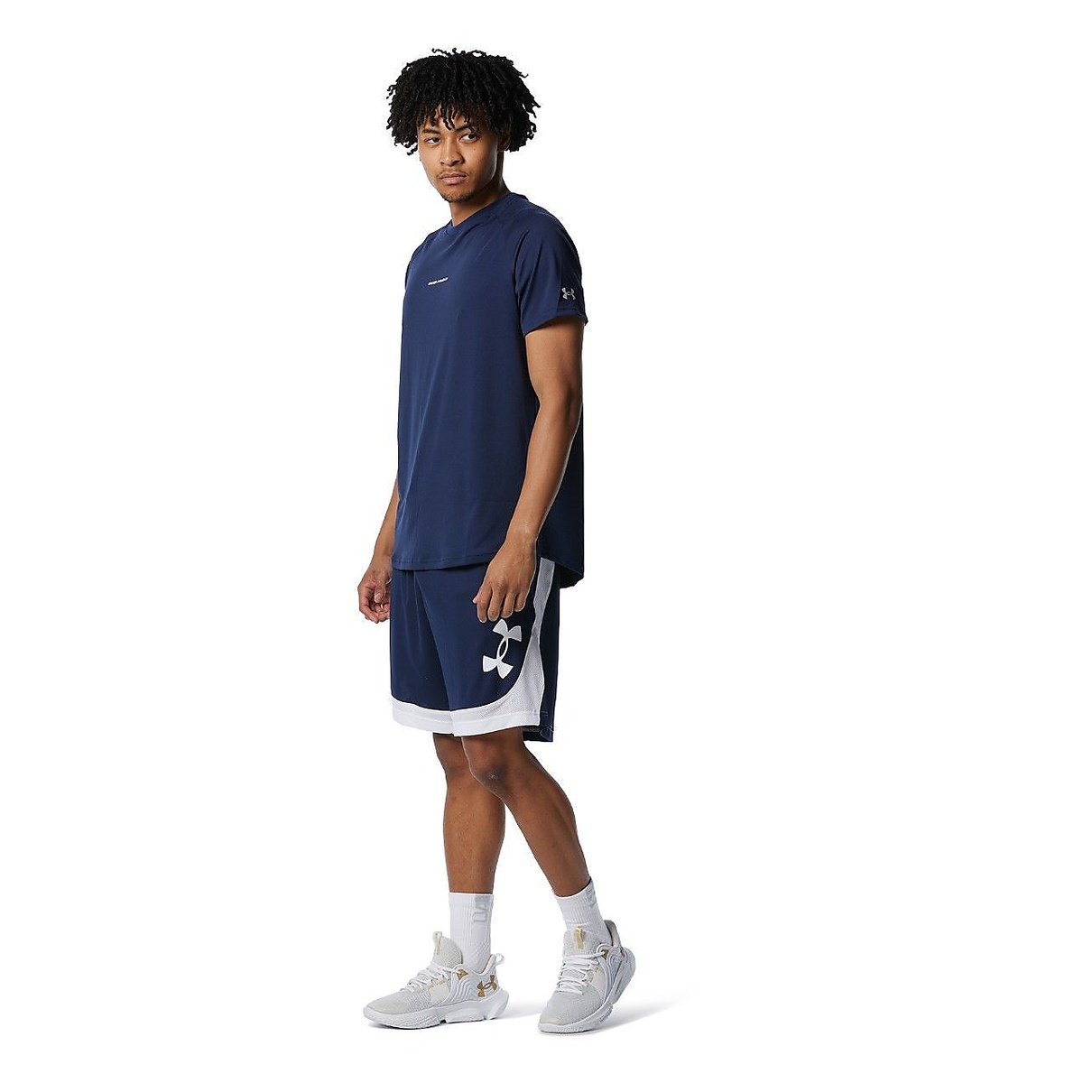 UA BASELINE SHORTS