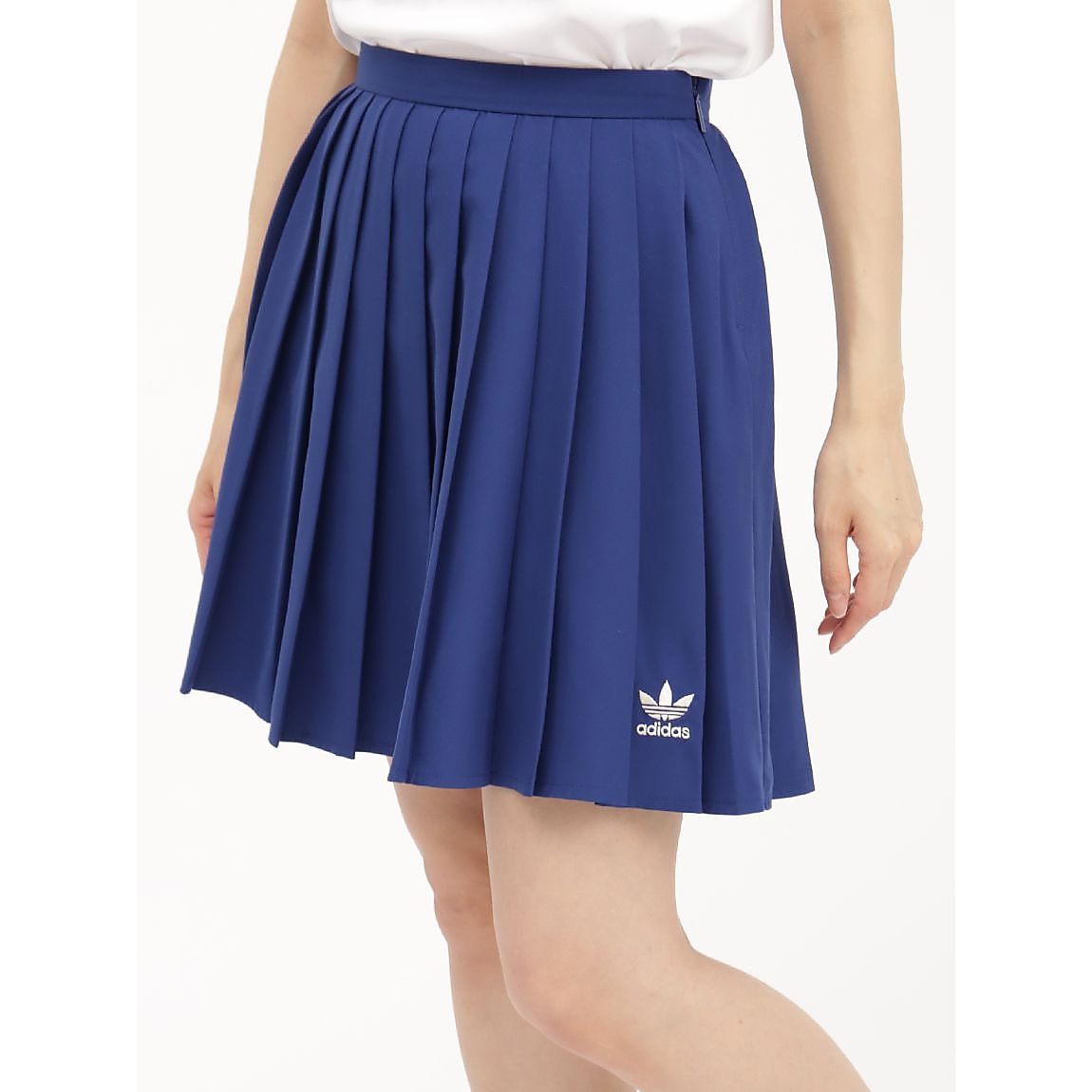 PLEATED SKIRT