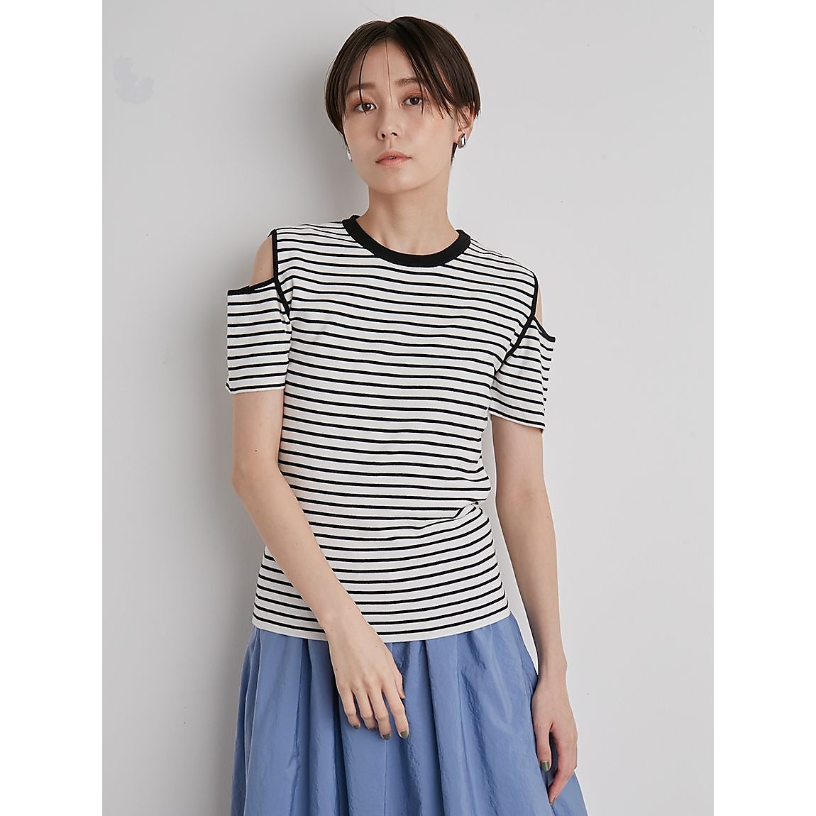 カッティングデザインニットプルオーバー