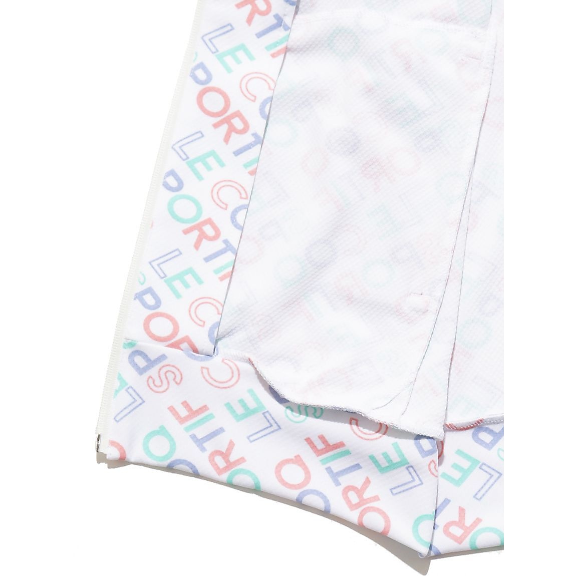 ロゴ総柄パーカー