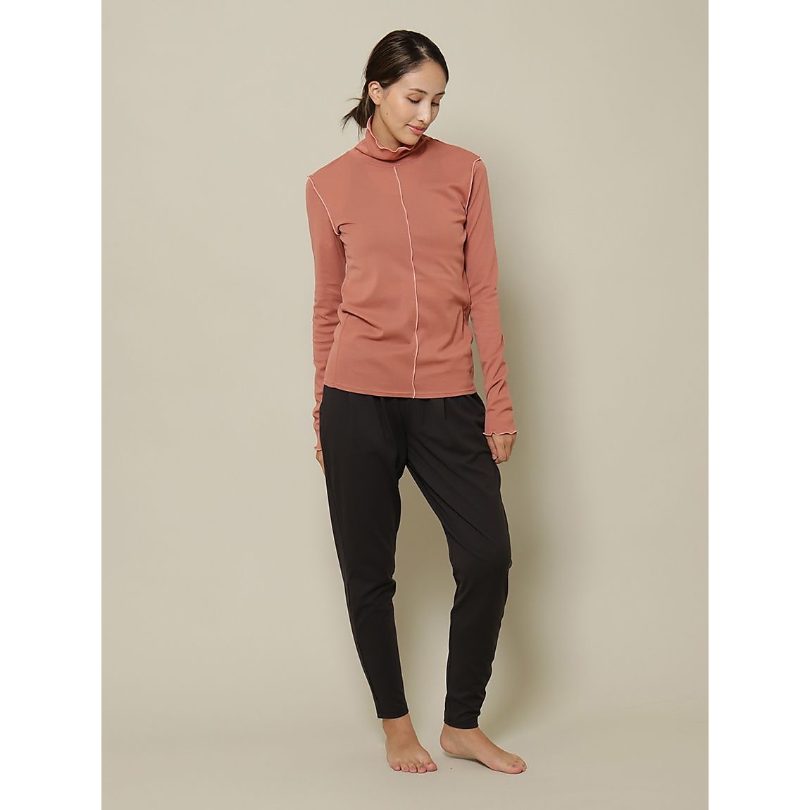 フィンリーフライス ハイネックプルオーバー