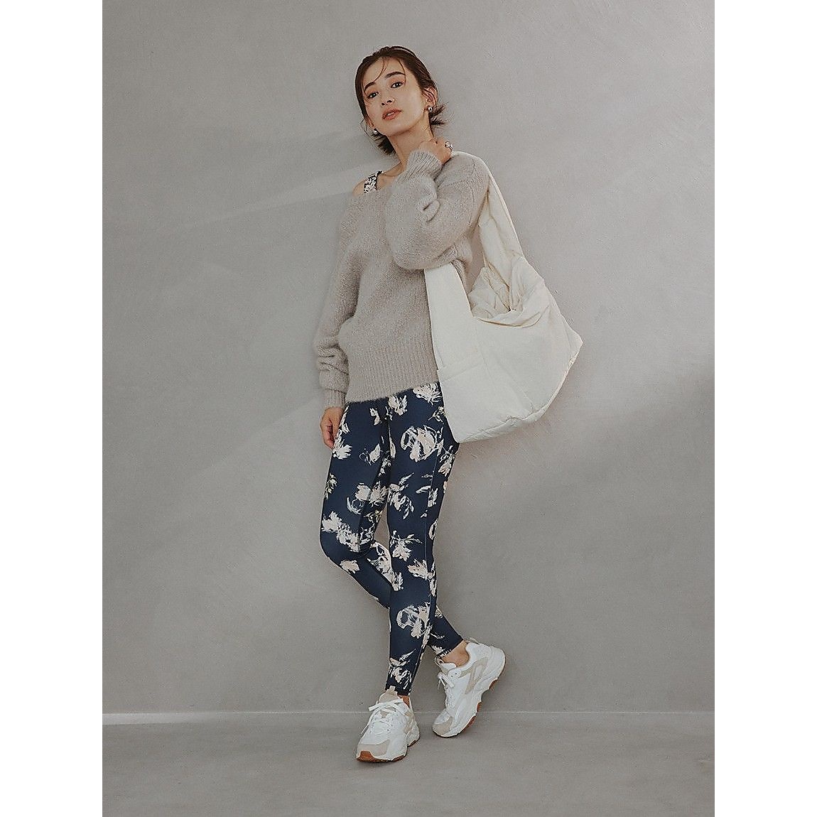 オリジナルフラワー柄レギンス