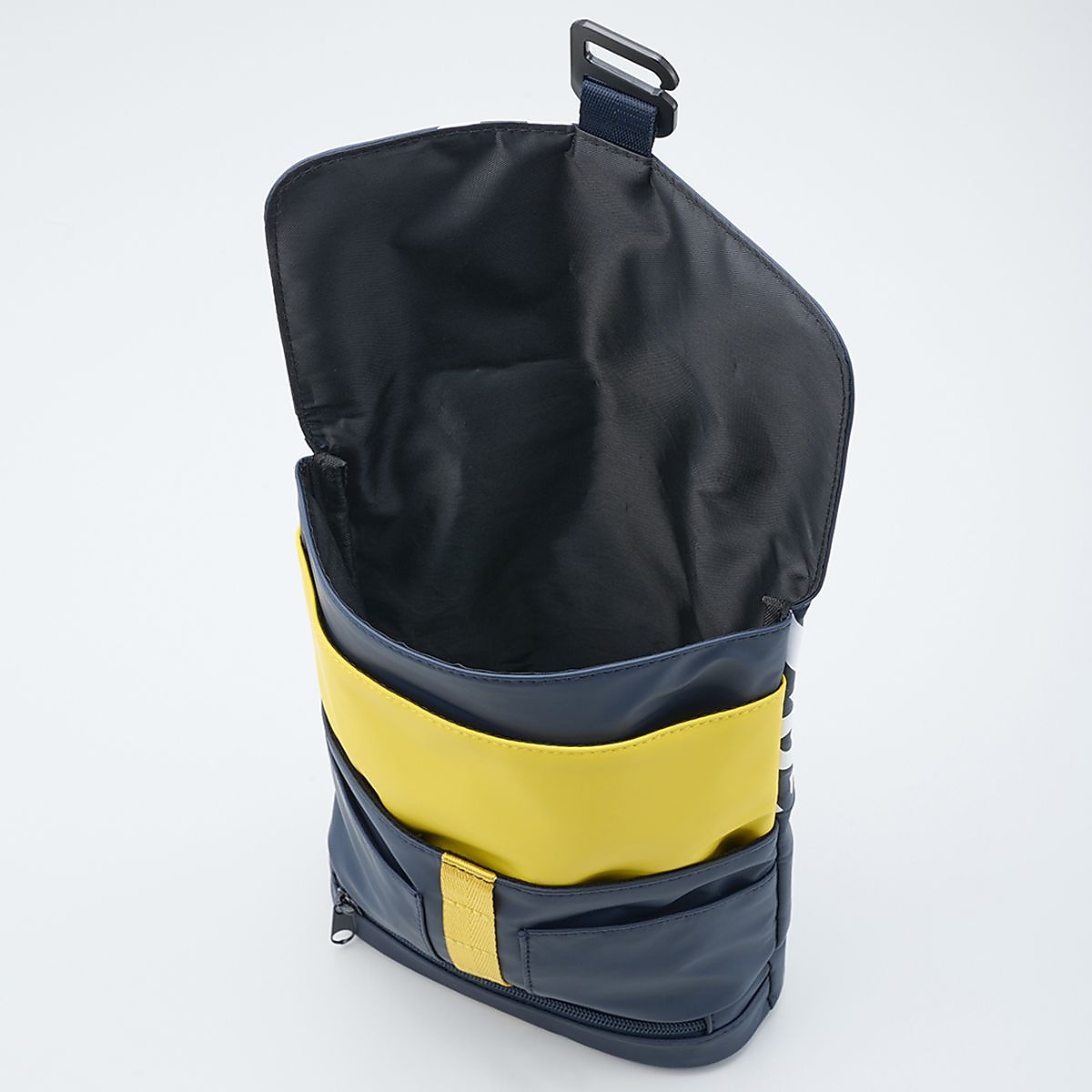 ポーチ　ゴルフ小物収納　カート取り付け仕様