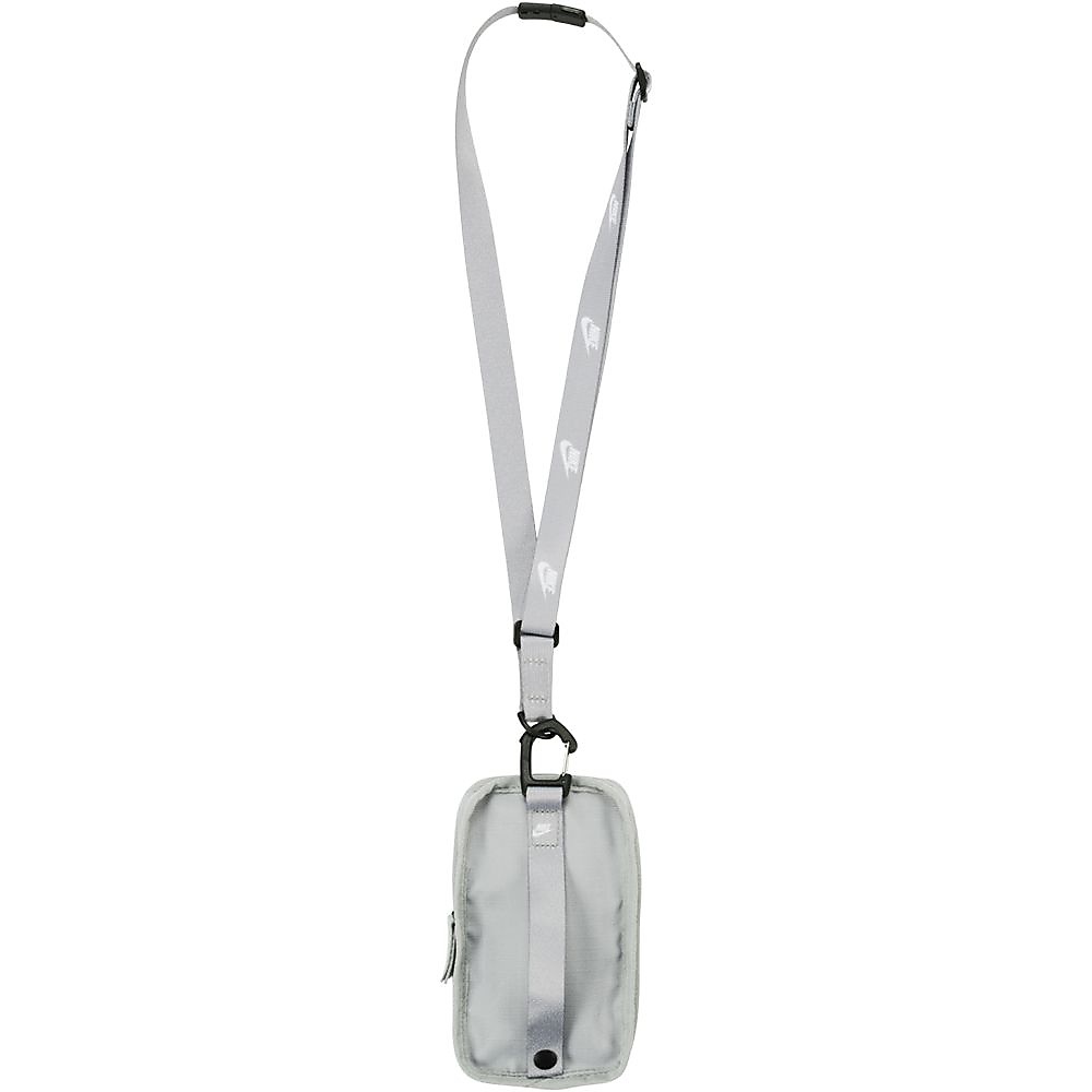 ナイキ クラブ フォーンクロスボディー