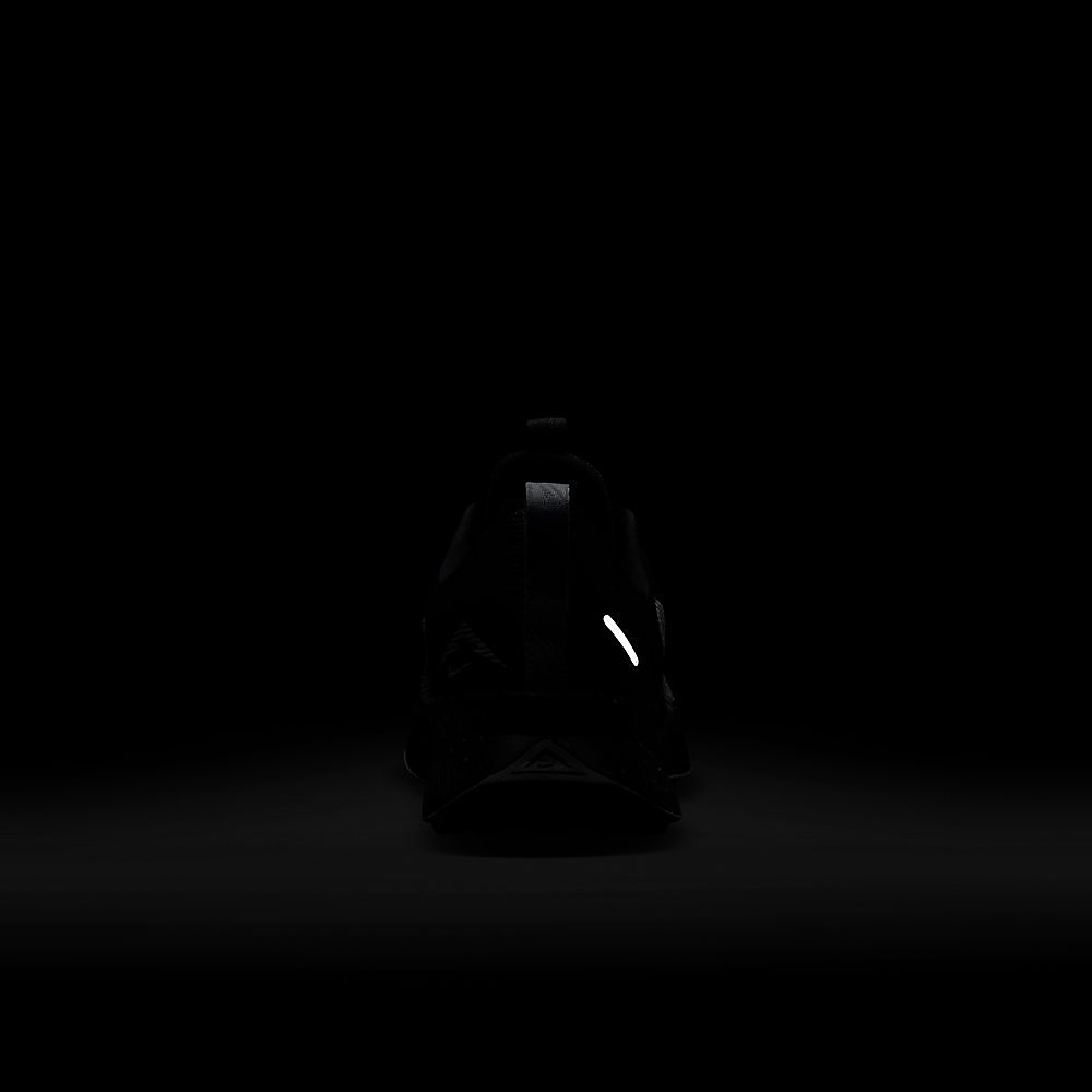 ナイキ ジュニパー トレイル 3