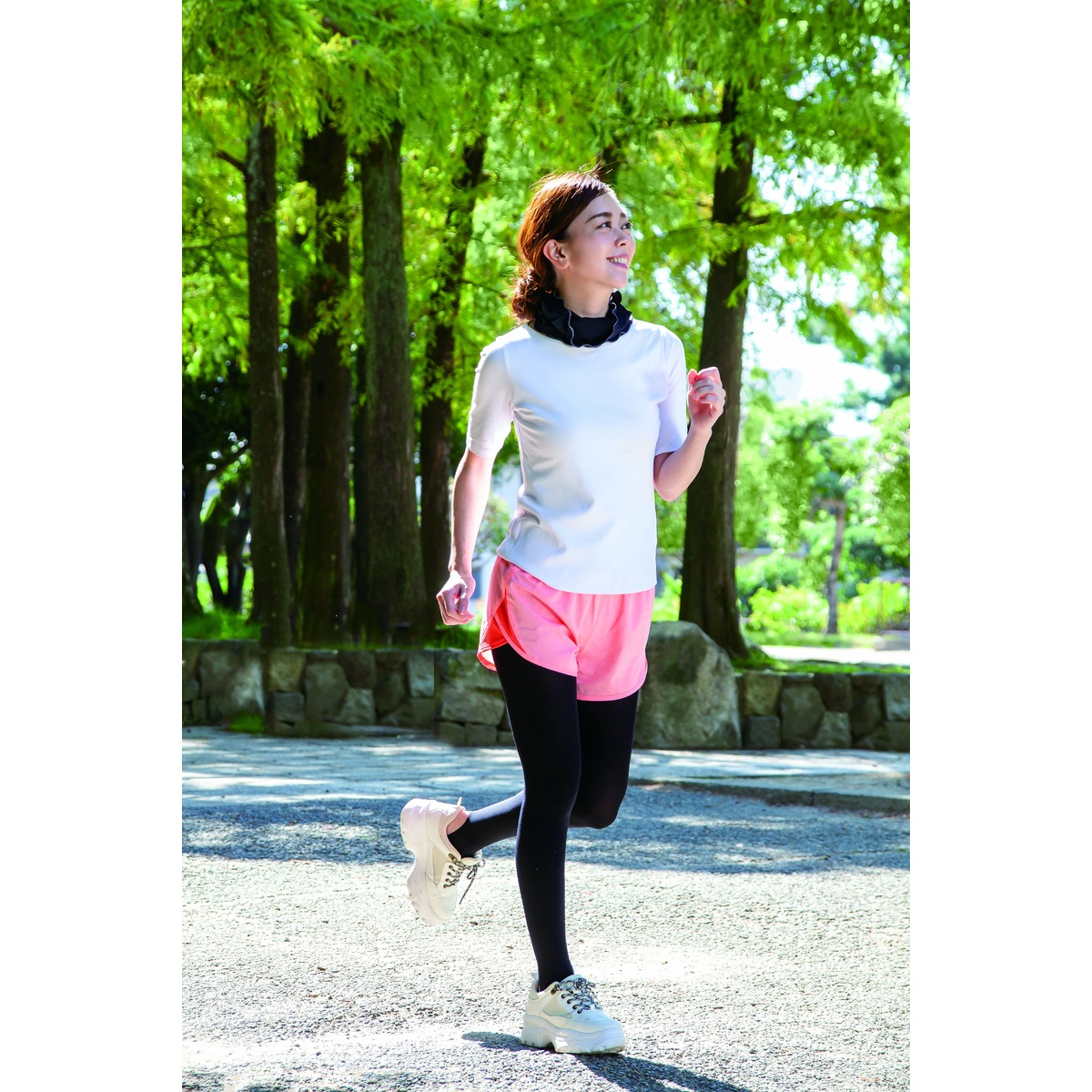 リアリークールネックカバー