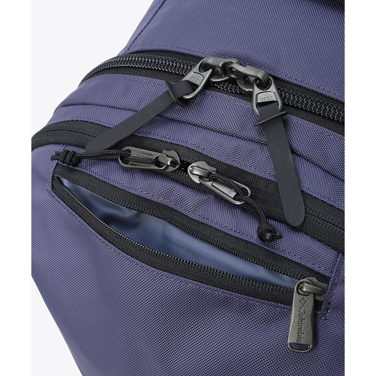 タイガーブルック40Lトラベルバックパック