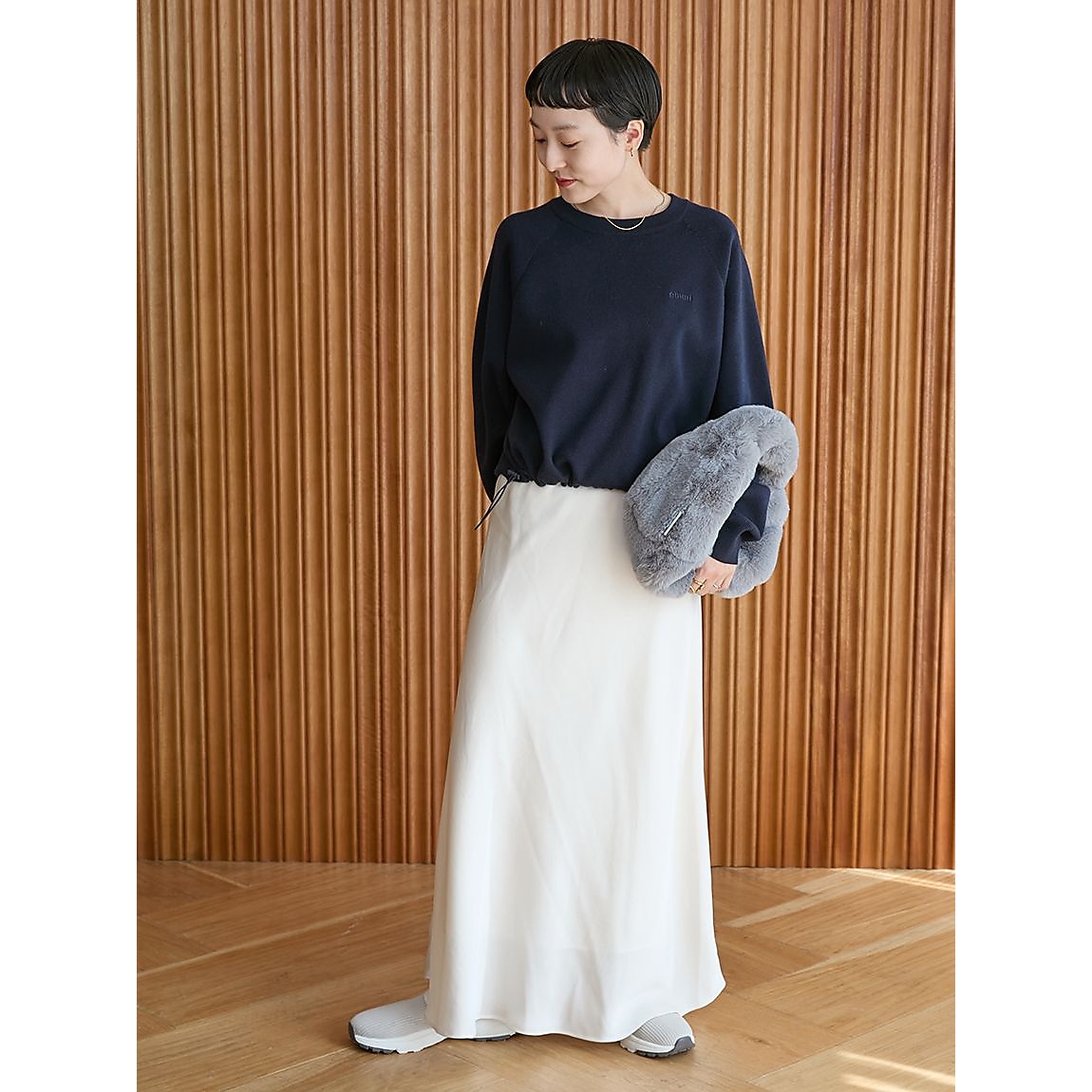 ゴムウエストナロースカート