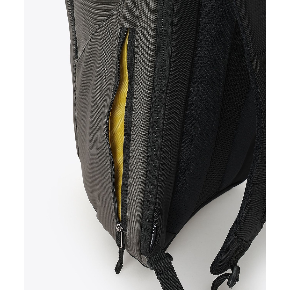 パナシーアクロスオーバー26Lバックパック