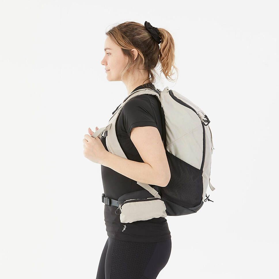 ハイキングバックパック20LWHT