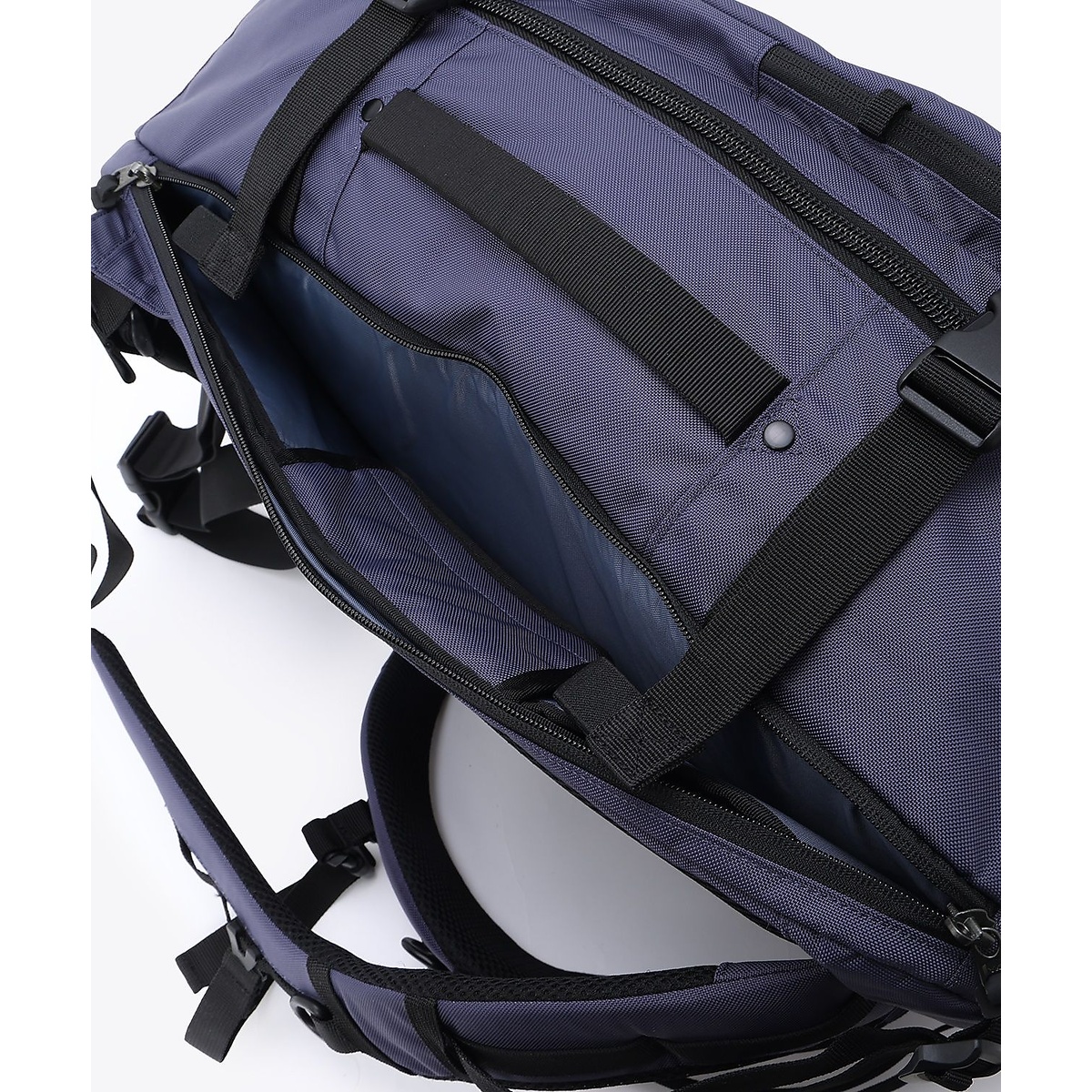 タイガーブルック40Lトラベルバックパック