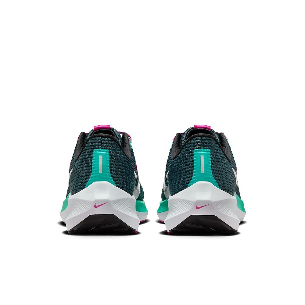 ナイキ ウィメンズ エア ズーム ペガサス 40