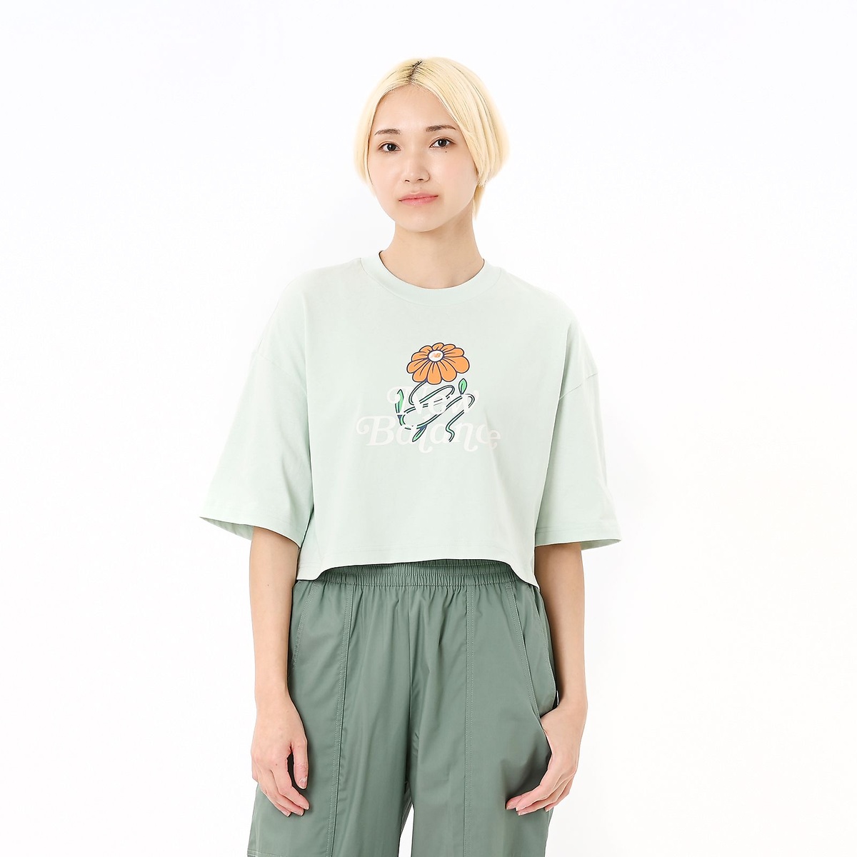 Athletics フラワー オーバーサイズクロップショートスリーブTシャツ