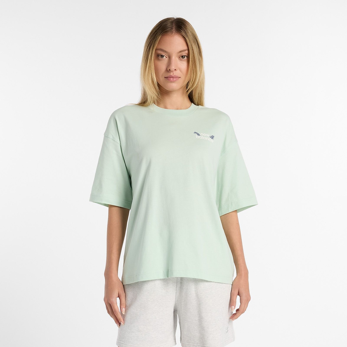 フラワー オーバーサイズドショートスリーブTシャツ