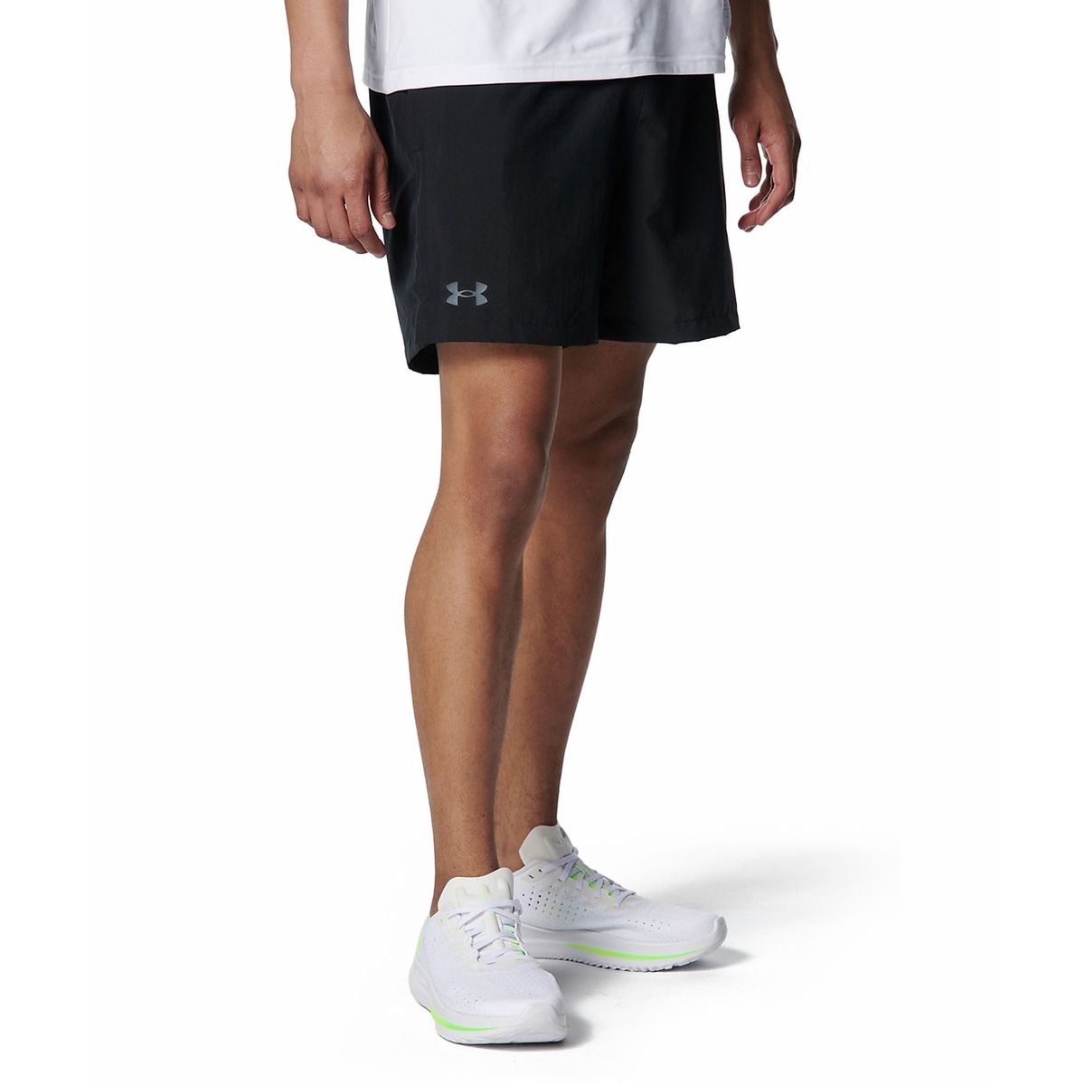 MOTIVATE WOVEN SHORTS