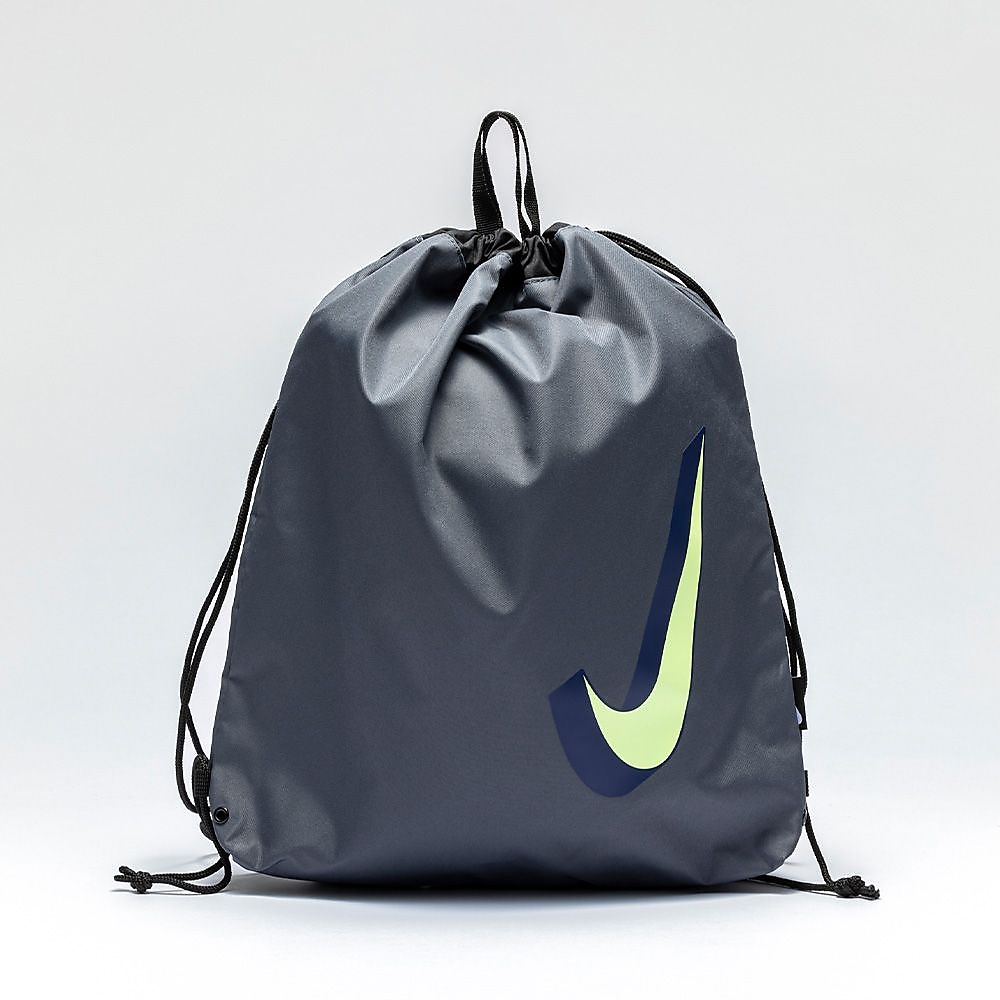 ナイキ SS25 ベーシックドローストリングプールバッグ